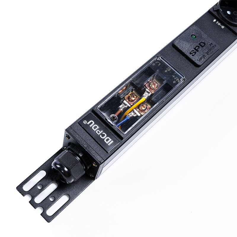 18 Asraonta An Ghearmáin 1U Cosaint Borrtha Raca Méadraithe RS485 Hot Swappable PDU