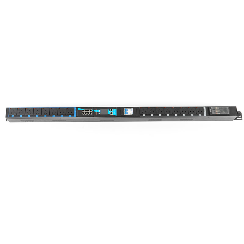 Briste Aerchuaird 16-Asraon Braiteoir Ingearach TCP/IP éicea Smart Rack Pdu