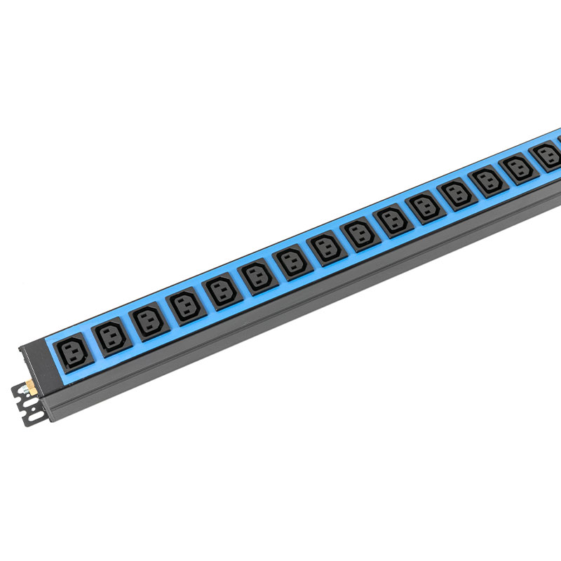 28-Asraon C13 C19 Ingearach SPD Breaker Switched Rack Pdu